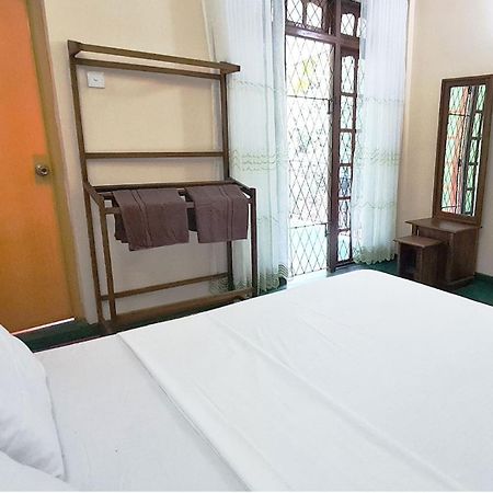 Kandy Guest House Kiribathkumbura Buitenkant foto