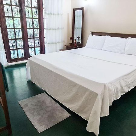 Kandy Guest House Kiribathkumbura Buitenkant foto